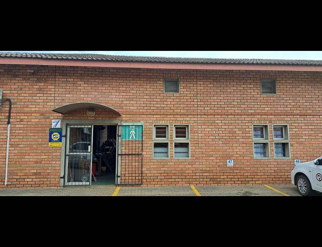 100M² MINI FACTORY TO LET IN ALTON